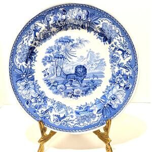 Spode Blue Room Collection Aesop's Fables Lion Dinner Plate 10 1/2” Scallop Edge
